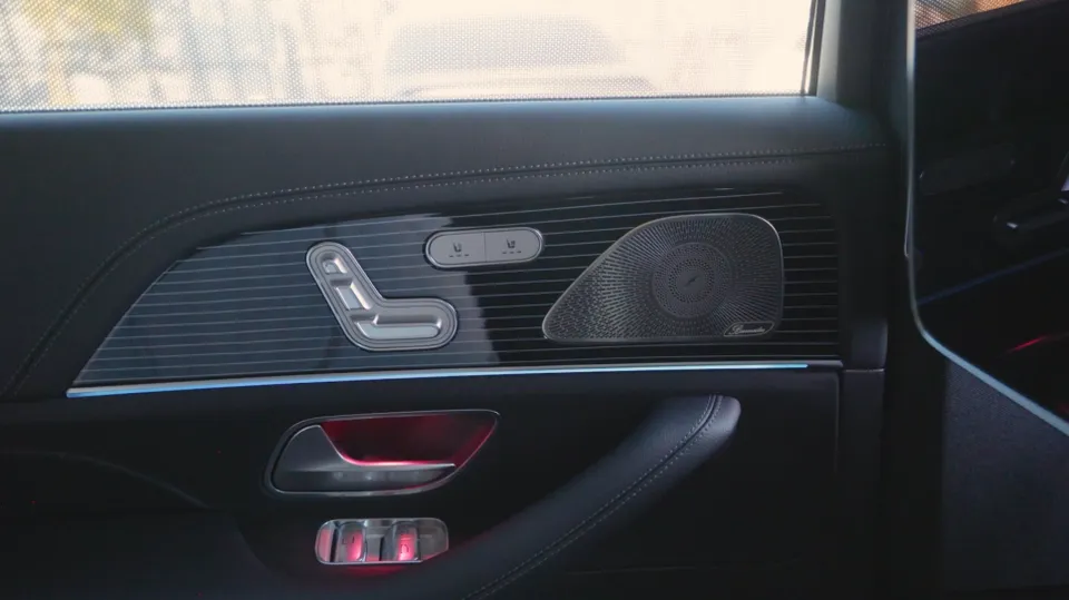 Mercedes-Benz GLS580 X167 interior customization - Mercedes-Benz GLS580 Interior Customization Review — Enhanced Ele photo 5