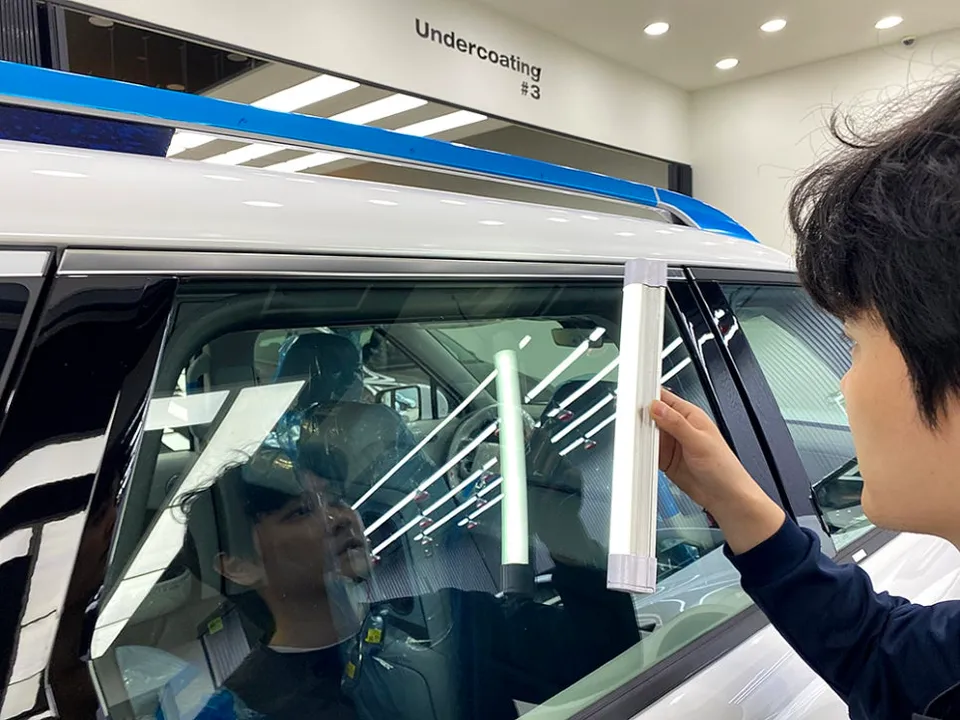 Hyundai Palisadeのカーフィルム施工事例 施工写真 4-2