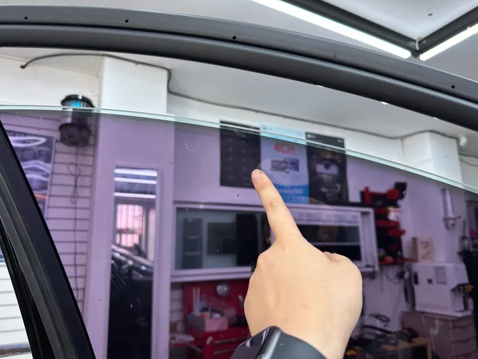 Hyundai Grandeur HGのカーフィルム施工事例|費用目安・仕上がり 施工写真 1-2