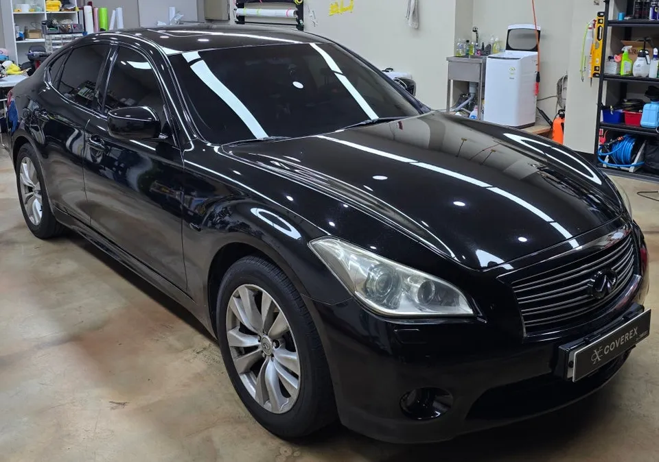 Infiniti M37 vinyl wrap - Infiniti M37 Vinyl Wrap Review: Diamond Pearl Transformation photo 6