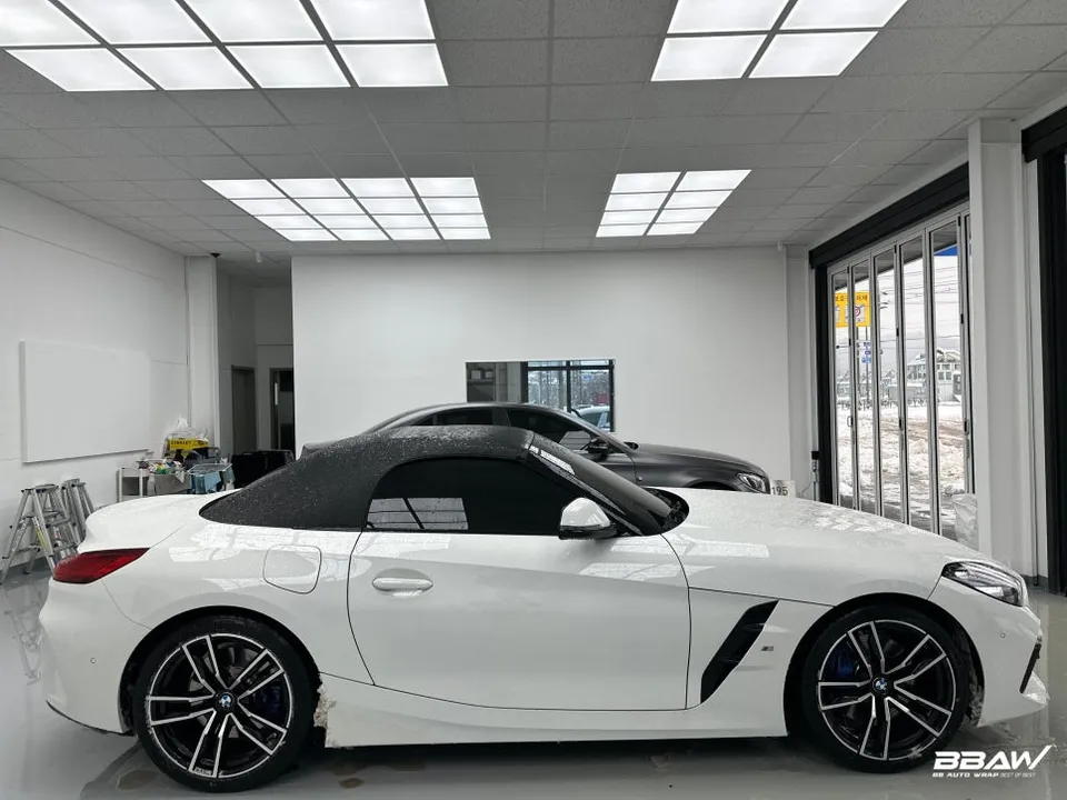 BMW Z4 G29 カーラッピング事例｜AX ティファニーブルー 施工写真 2-1