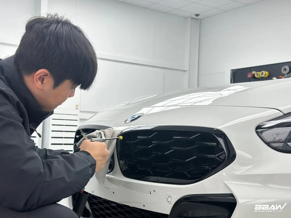 BMW Z4 G29 カーラッピング事例｜AX ティファニーブルー 施工写真 2-3