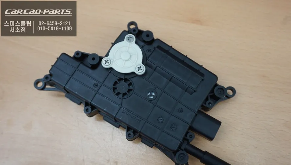 Genesis GV70 oem options - Genesis GV70 Ghost Door Retrofit Review photo 3