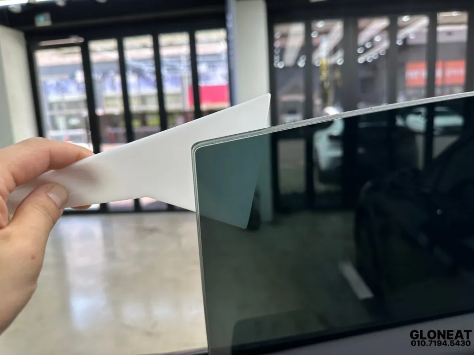 Tesla Model Yのカーフィルム施工事例|費用目安・仕上がり 施工写真 1-3