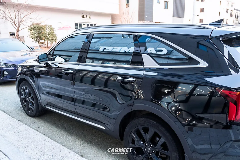Kia Sorento MQ4のカーラッピング事例｜費用目安・仕上がり 施工写真 2-1