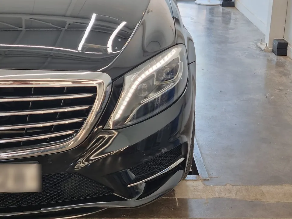 Mercedes-Benz S-Class W222 body kit - Mercedes-Benz S-Class W222 Body Kit Installation Review photo 4