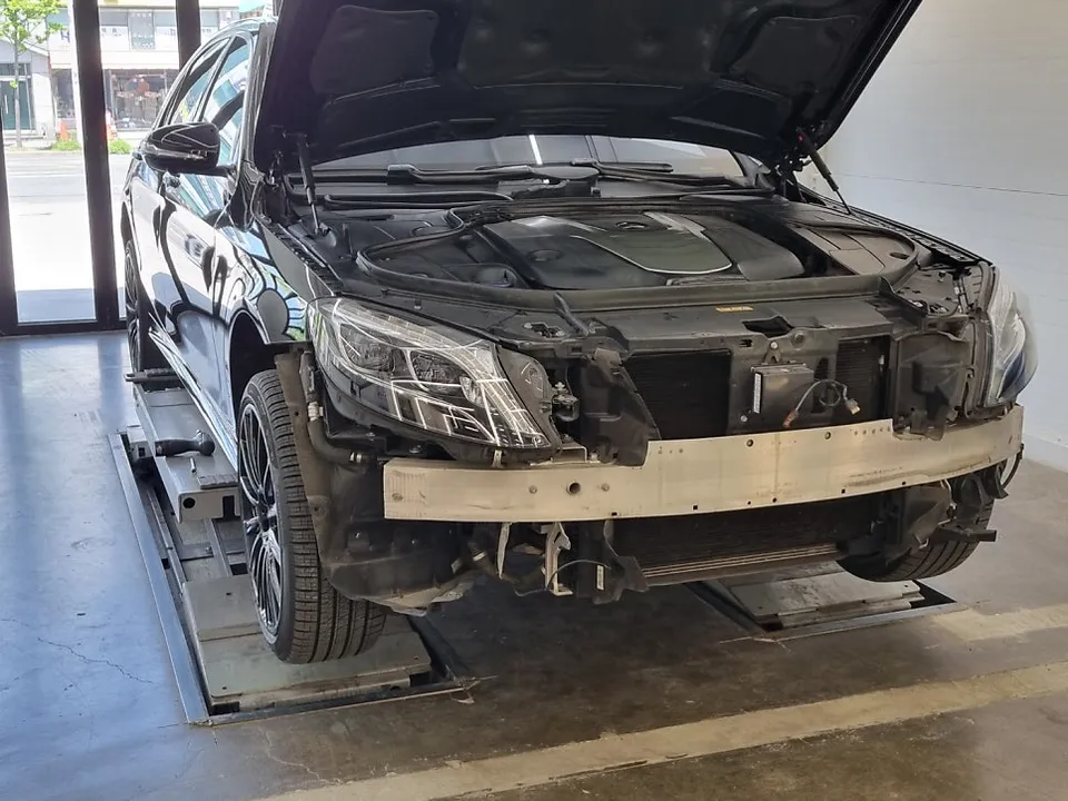 Mercedes-Benz S-Class W222 body kit - Mercedes-Benz S-Class W222 Body Kit Installation Review photo 5