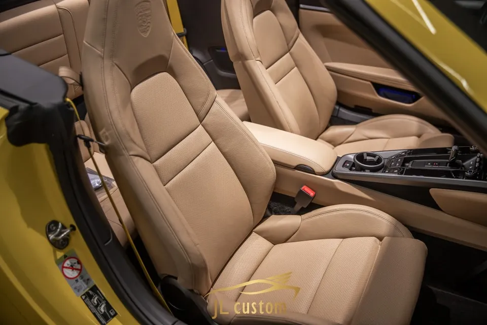Porsche 911 seat ventilation - Porsche 911 Seat Climate Upgrade Review photo 3