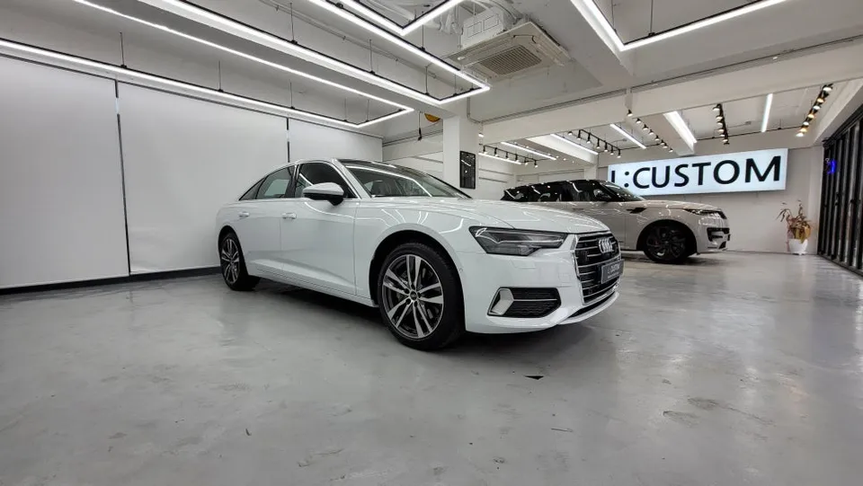 Audi A6のカーフィルム施工事例|断熱・スモーク効果 施工写真 1-1