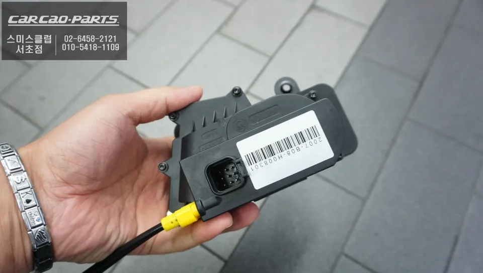 Land Rover Discovery 5 Oem Options Installation Review — Cost photo 2