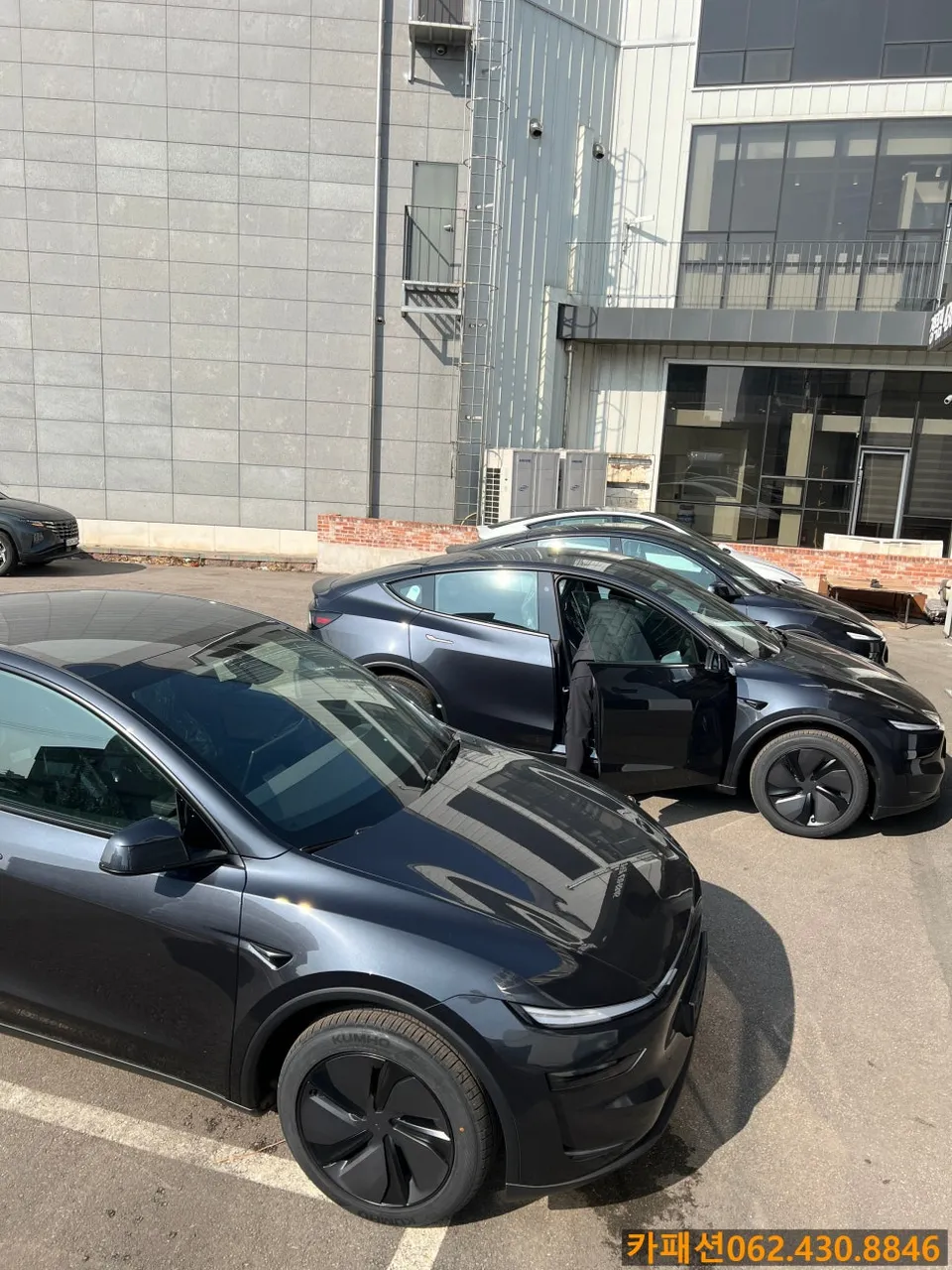 Tesla Model Y window tinting - Tesla Model Y Window Tinting Review: Ceramic Film & Cost photo 3