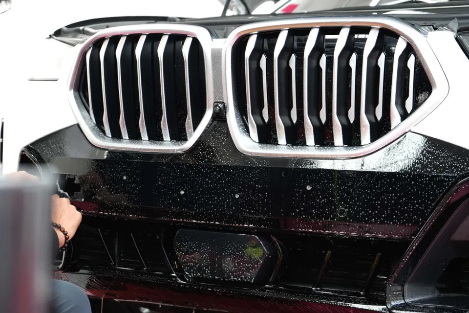 BMW X6のPPF施工事例｜費用目安と仕上がり 施工写真 2-2