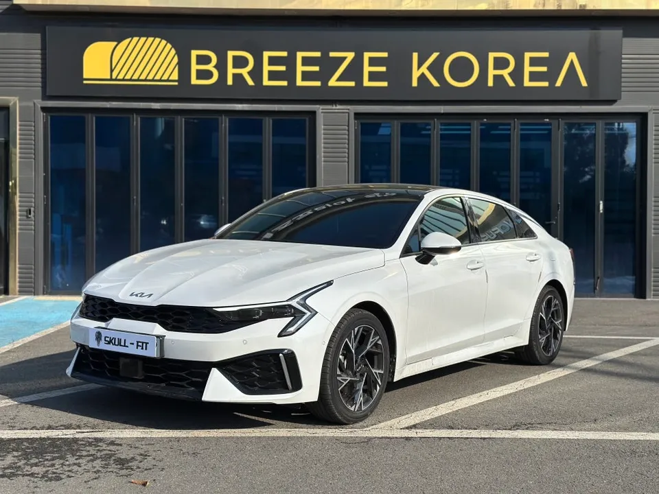 Kia K5のPPF施工事例|フロントガラスの飛び石対策 施工写真 2-3