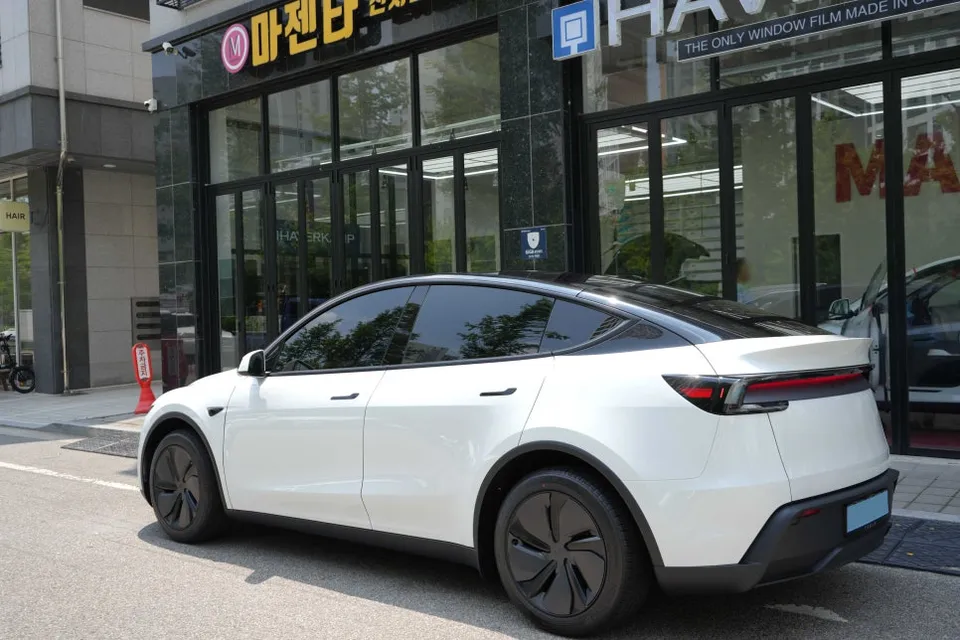 Tesla Model Y New Car Package Review — Enhanced Protection photo 2