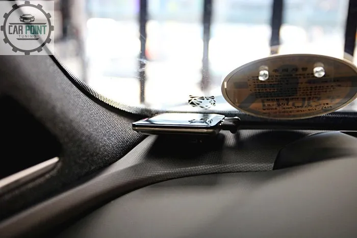 Renault Korea Koleosのドライブレコーダー取付事例 施工写真 1-3