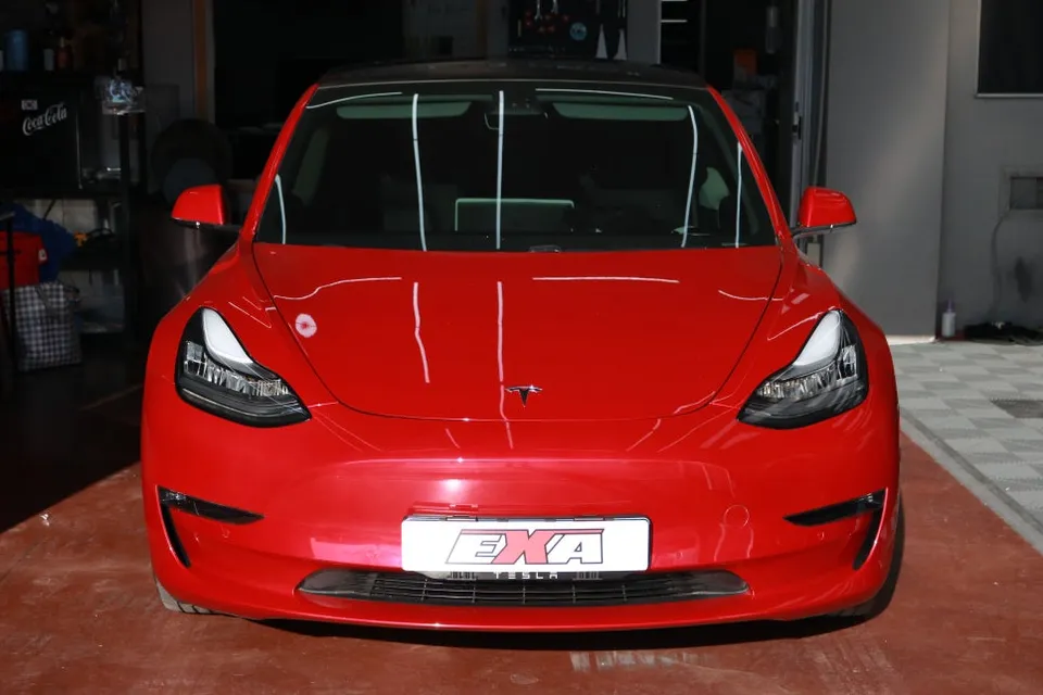 Tesla Model 3 vinyl wrap installation result