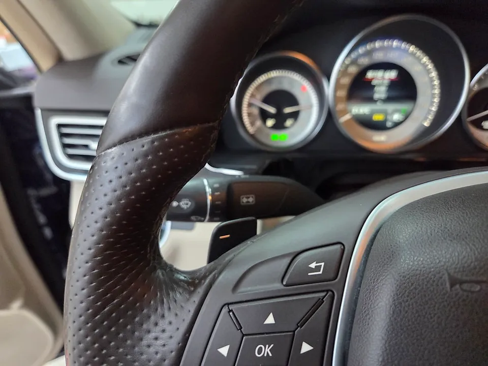 Mercedes-Benz E-Class W212 android head unit - Mercedes-Benz E-Class W212 Android Head Unit Review photo 4
