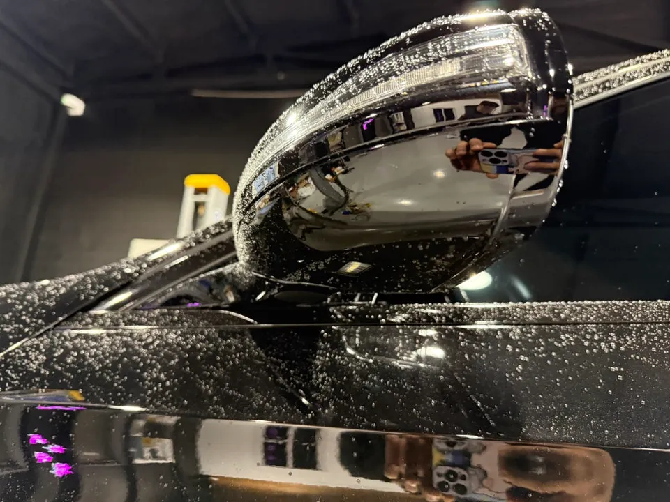 Mercedes-Benz E-Class W213 surround view camera - Mercedes-Benz E-Class W213 Surround View Camera Installation Revi photo 5