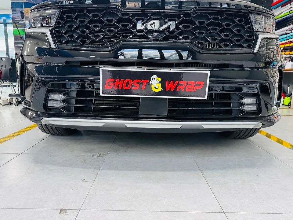 Kia Sorento vinyl wrap - Kia Sorento Vinyl Wrap Review: Gloss Black Skid Plates photo 4