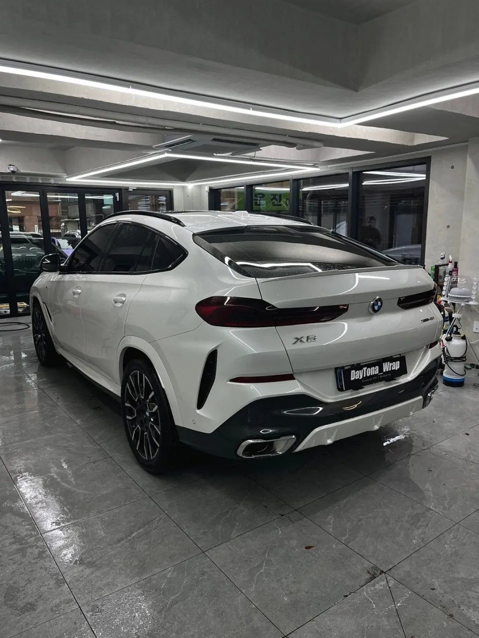 BMW X6 PPF施工事例|費用目安と仕上がり 施工写真 4-1