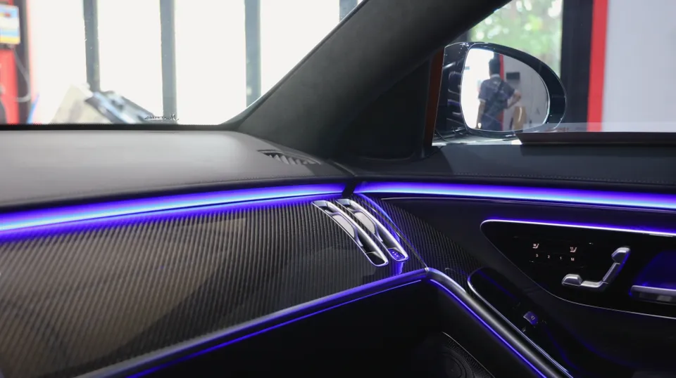 Mercedes-Benz S63 AMG ambient lighting - Mercedes-Benz S63 AMG Ambient Lighting Review — Luxury Upgrade photo 5