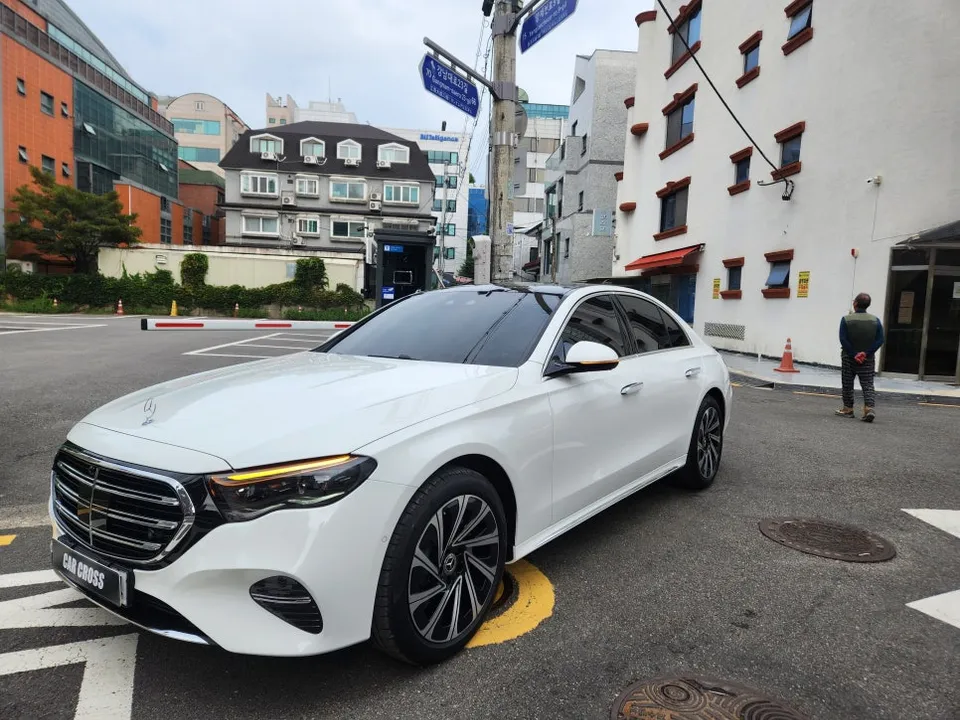 Mercedes-Benz Eクラス W214 PPF施工事例｜費用目安・仕上がり 写真