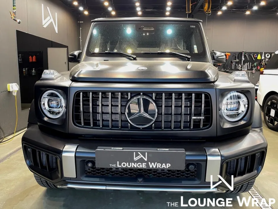 Mercedes-Benz G-Wagon interior customization - Mercedes-Benz G-Wagon Interior Customization: Seatbelt Upgrade photo 3