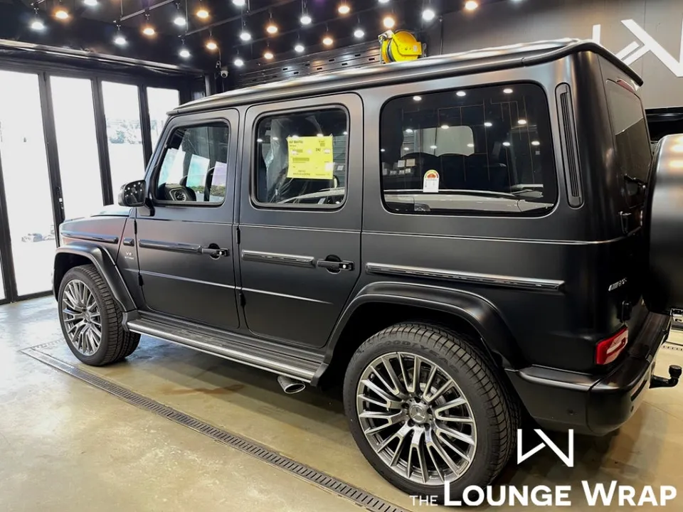 Mercedes-Benz G-Wagon interior customization - Mercedes-Benz G-Wagon Interior Customization: Seatbelt Upgrade photo 5