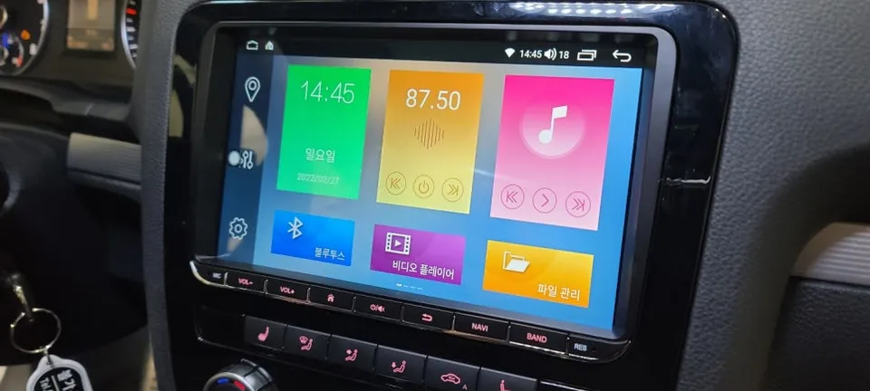 Volkswagen SciroccoのAndroid Auto・CarPlay取付事例 施工写真 2-1