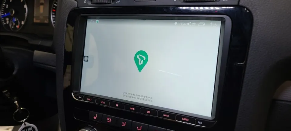 Volkswagen SciroccoのAndroid Auto・CarPlay取付事例 施工写真 2-2