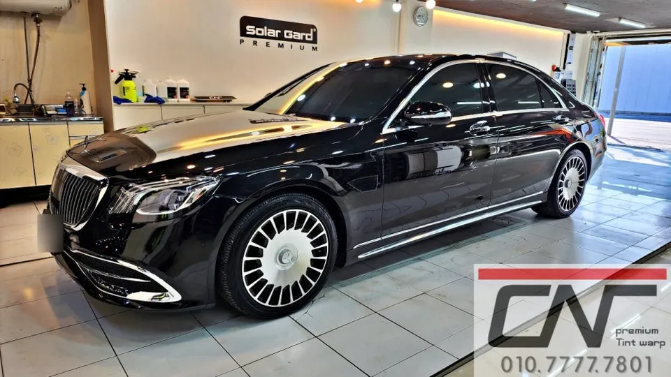 Mercedes-Benz S-Class W222 カーフィルム施工事例：費用目安と仕上がり 施工写真 3-1