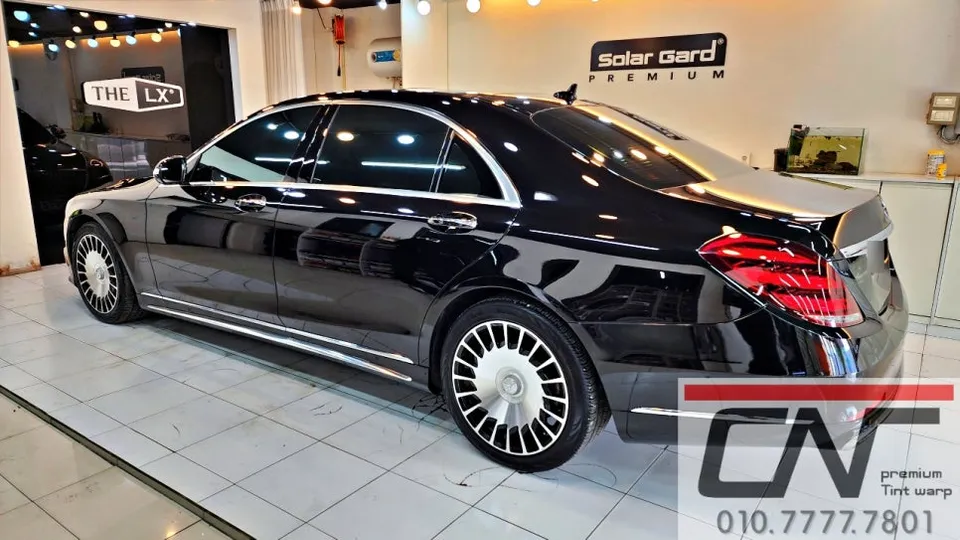 Mercedes-Benz S-Class W222 カーフィルム施工事例：費用目安と仕上がり 施工写真 2-2