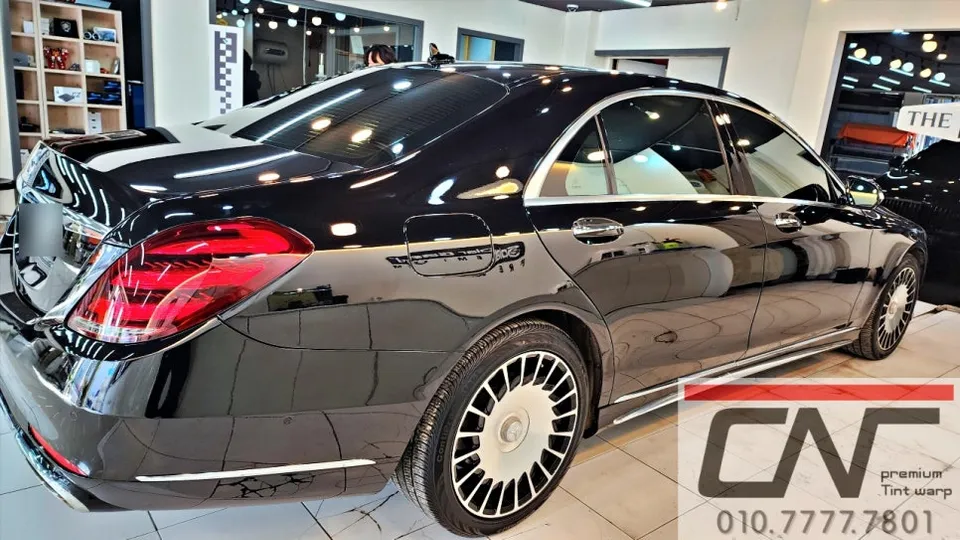 Mercedes-Benz S-Class W222 カーフィルム施工事例：費用目安と仕上がり 施工写真 1-3