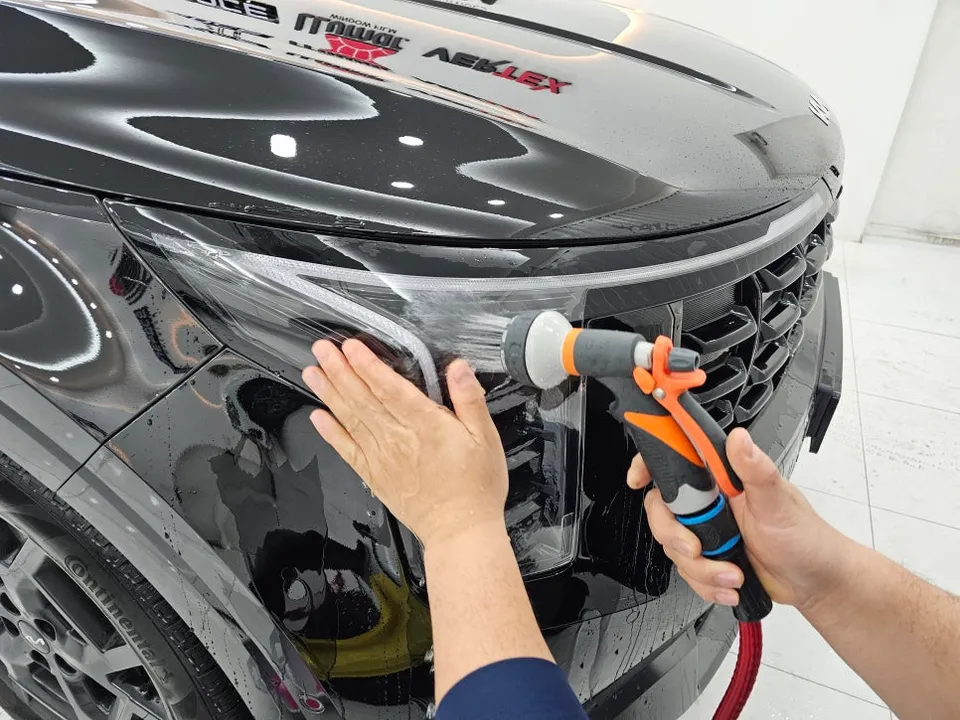 Kia CarnivalのPPF施工事例|費用目安と仕上がり 施工写真 3-2