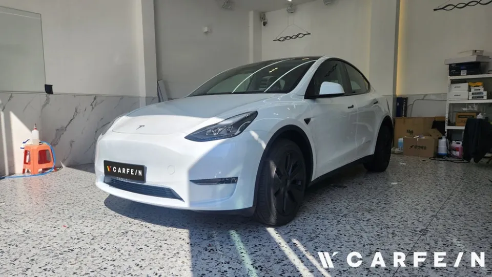 Tesla Model Yのカーフィルム施工事例｜費用目安・仕上がり 施工写真 1-3
