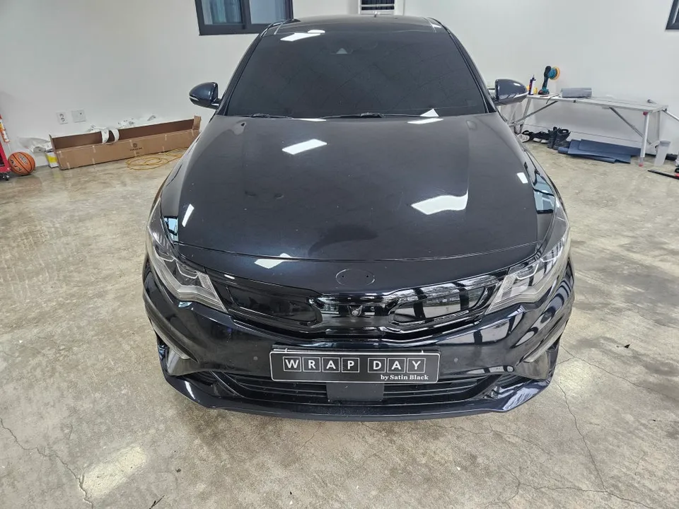 Kia K5のカーフィルム施工事例|断熱・スモーク効果 施工写真 1-3