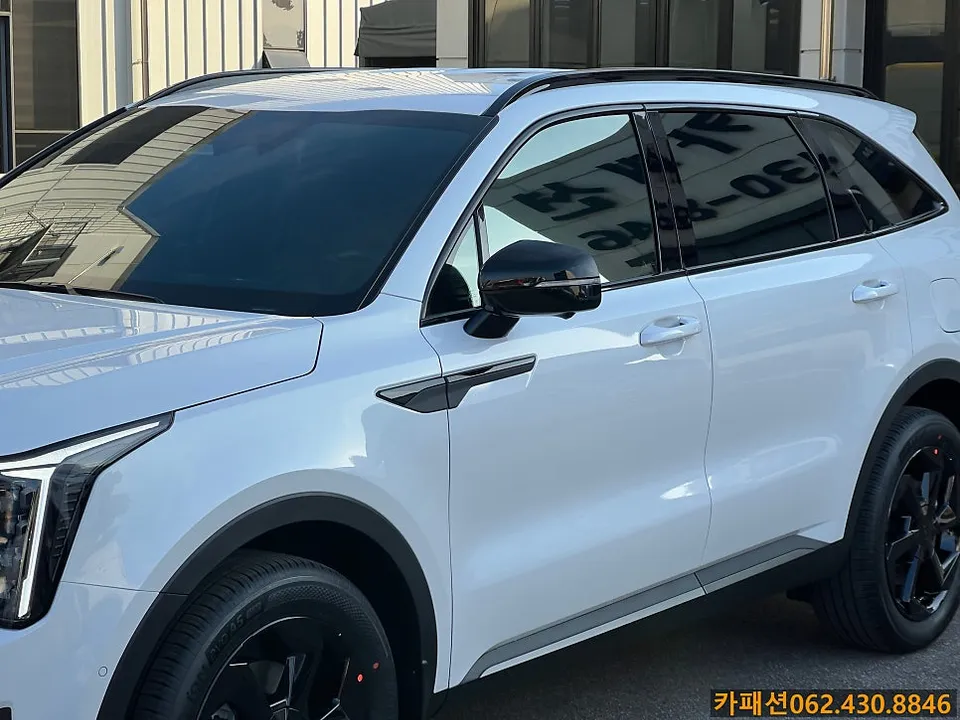 Kia Sorento MQ4のカーフィルム施工事例|費用目安・仕上がり 施工写真 3-2