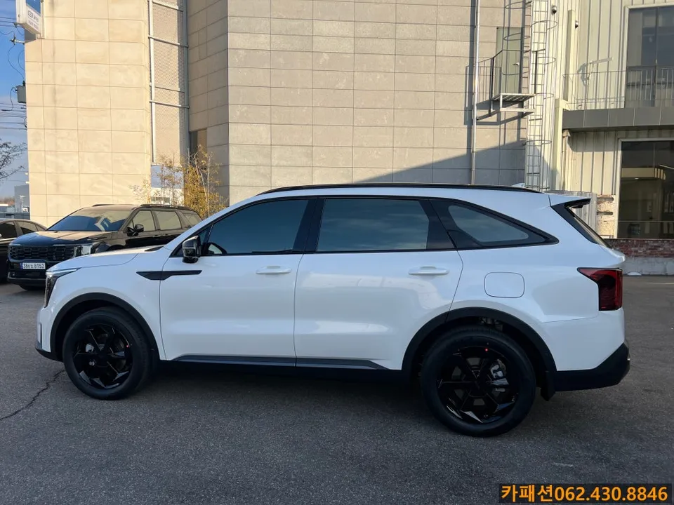 Kia Sorento MQ4のカーフィルム施工事例|費用目安・仕上がり 施工写真 2-3