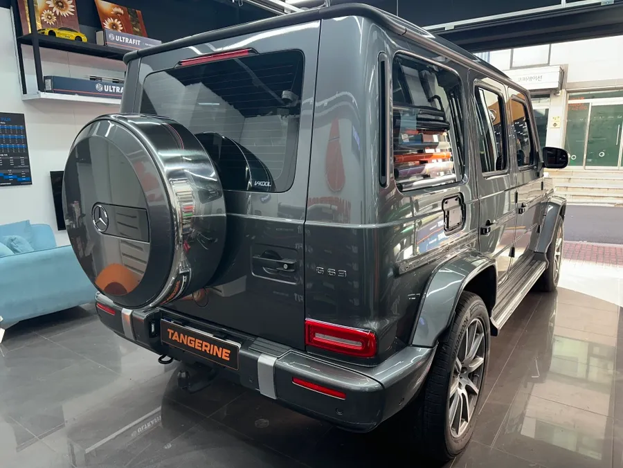 Mercedes-Benz G63 AMGのカーラッピング事例|ホワイトナイトエディション 施工写真 2-1
