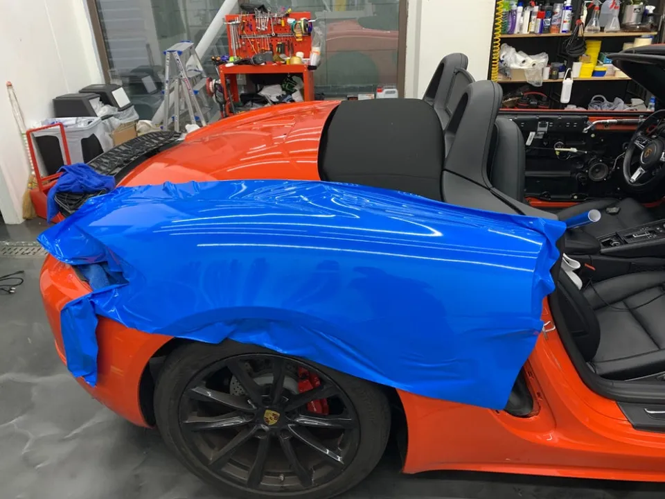 ポルシェ911のカーラッピング事例|色替えで劇的変化 施工写真 1-2