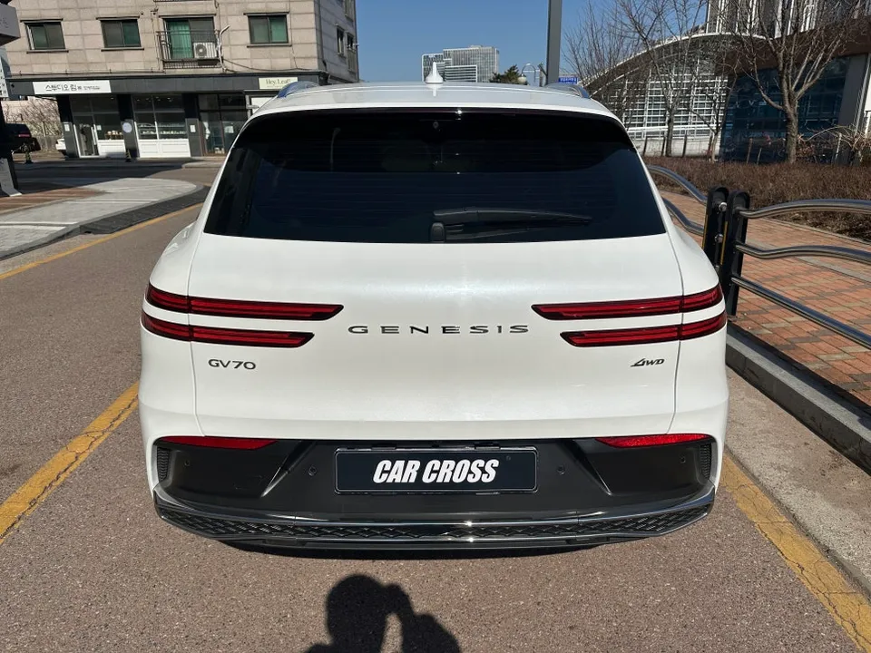 Genesis GV70のPPF施工事例|費用目安と仕上がり 施工写真 3-1
