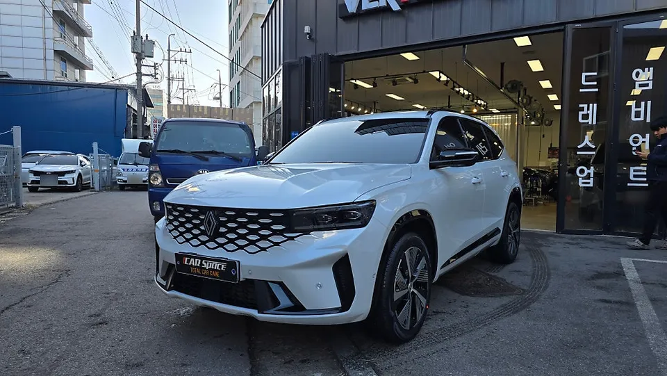 Renault Korea Koleosのカーフィルム施工事例｜費用目安・仕上がり 施工写真 1-3