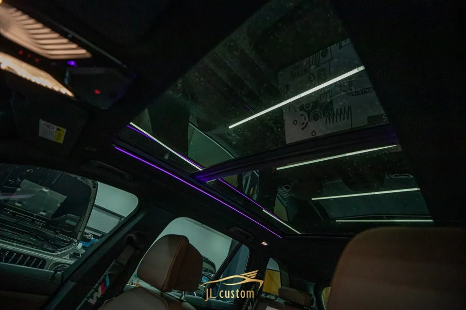 BMW X5 ambient lighting - BMW X5 Ambient Lighting Review - Enhanced Interior Mood photo 3
