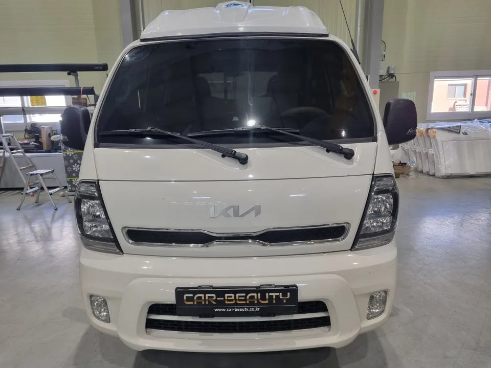 Kia Bongo 3 ambient lighting installation result