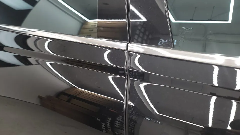 Genesis G80のカーフィルム施工事例｜費用目安と仕上がり 施工写真 2-1
