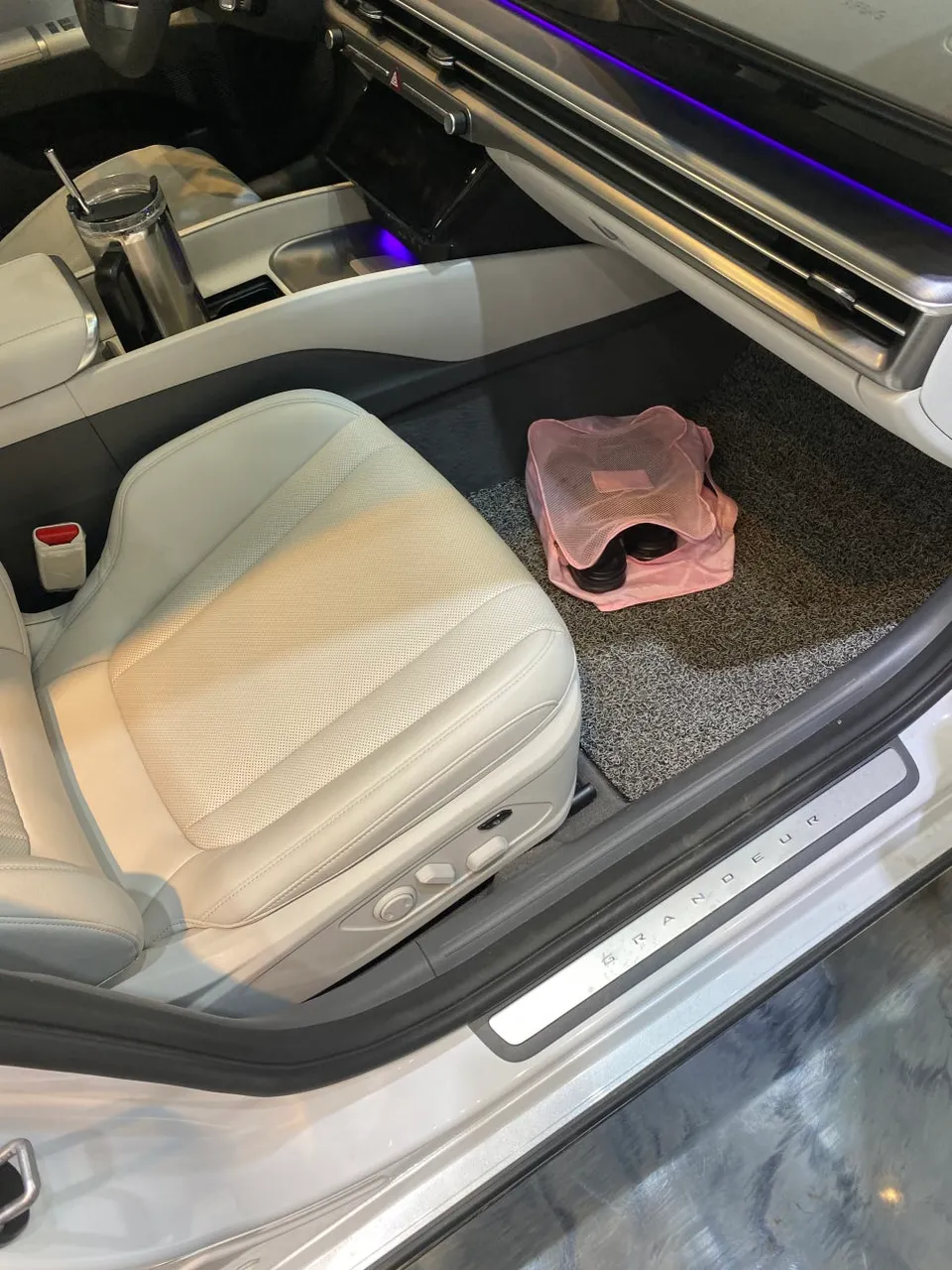 Hyundai Grandeur GN7のガラスコーティング事例|費用目安・仕上がり 施工写真 3-2