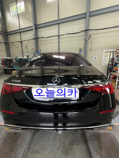 Mercedes-Benzのホイールリペア・塗装事例 施工写真 2-1
