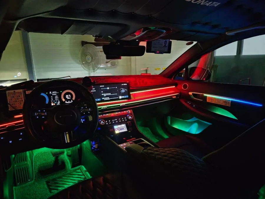 Hyundai Sonata Ambient Lighting Review - Enhanced Interior Mood photo 2