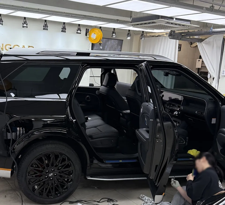 Hyundai Palisadeのカーラッピング事例｜費用目安・仕上がり 施工写真 2-1