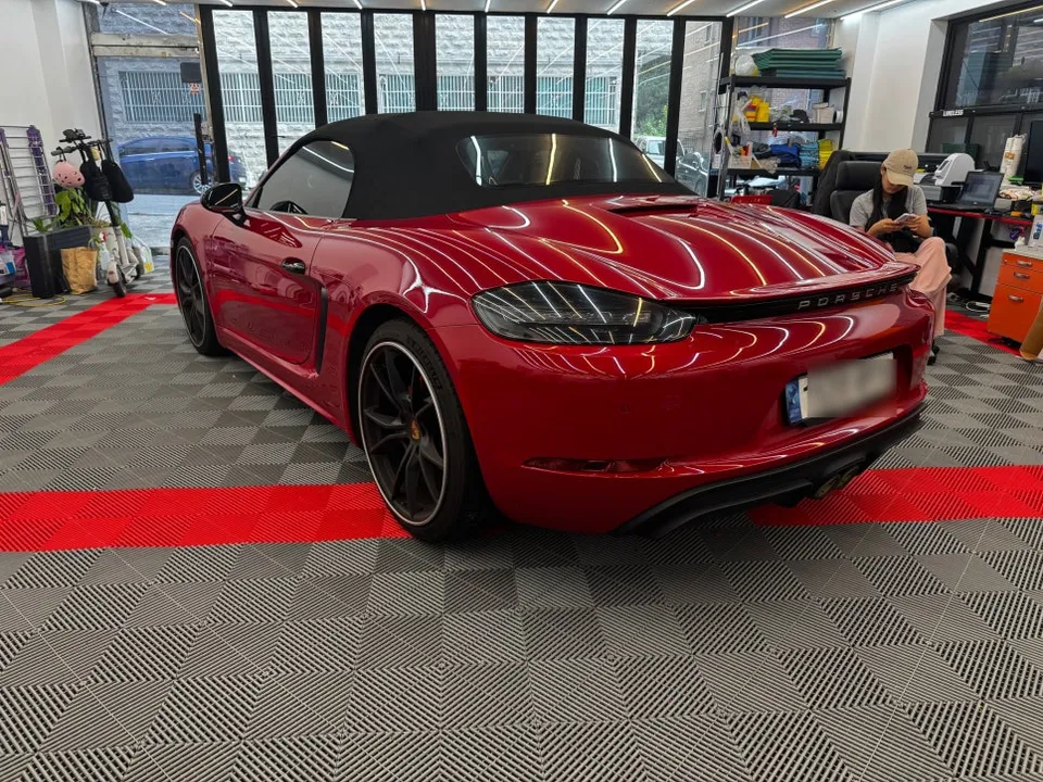 ポルシェ 718 ボクスター GTS カーラッピング事例|費用目安・仕上がり 施工写真 3-3